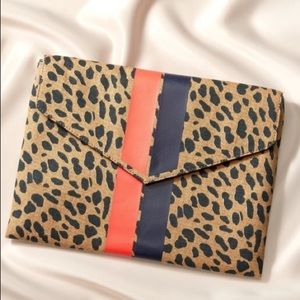 Stella & Dot Bellamy Clutch